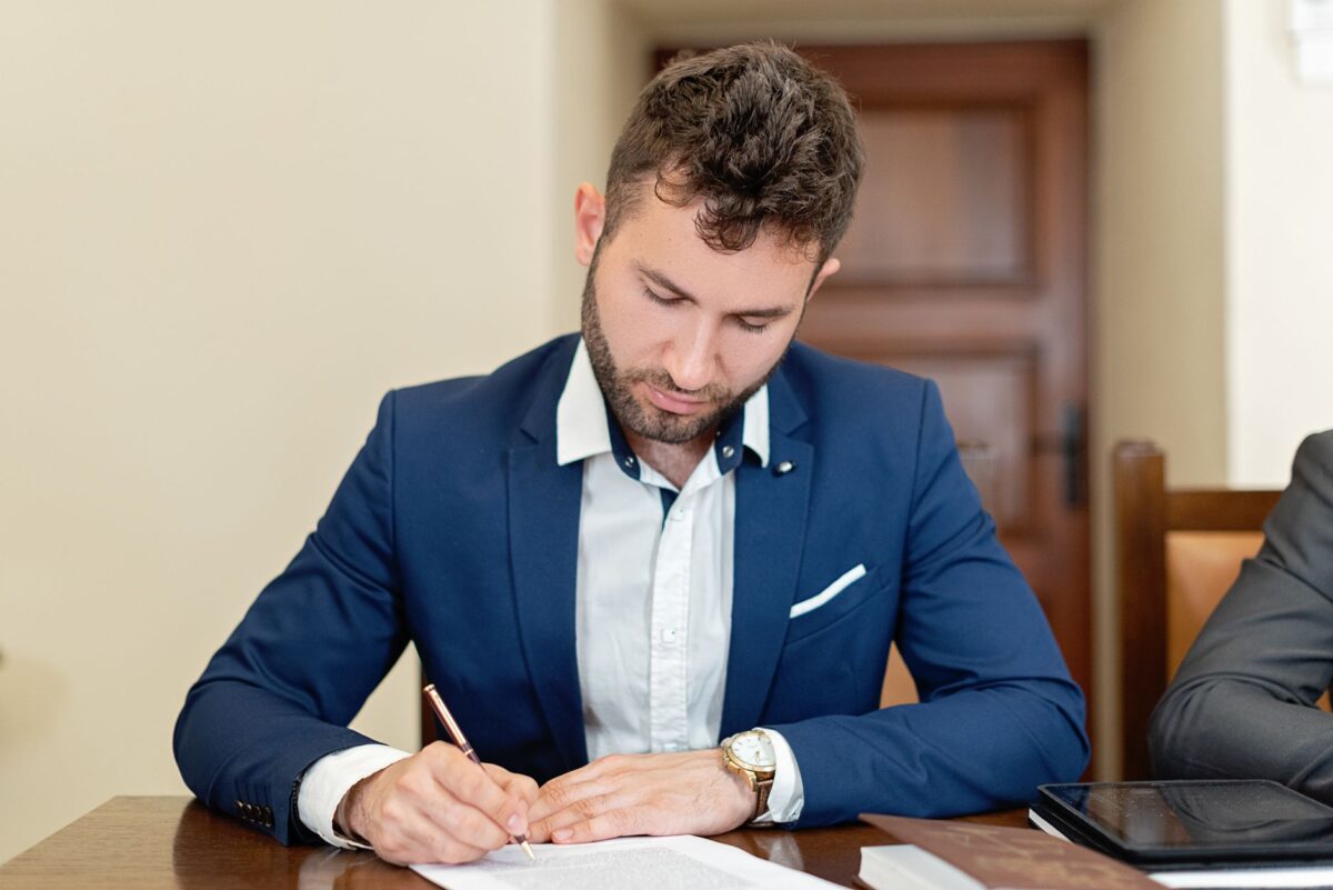 andrey smaev expert vérifier crédibilité